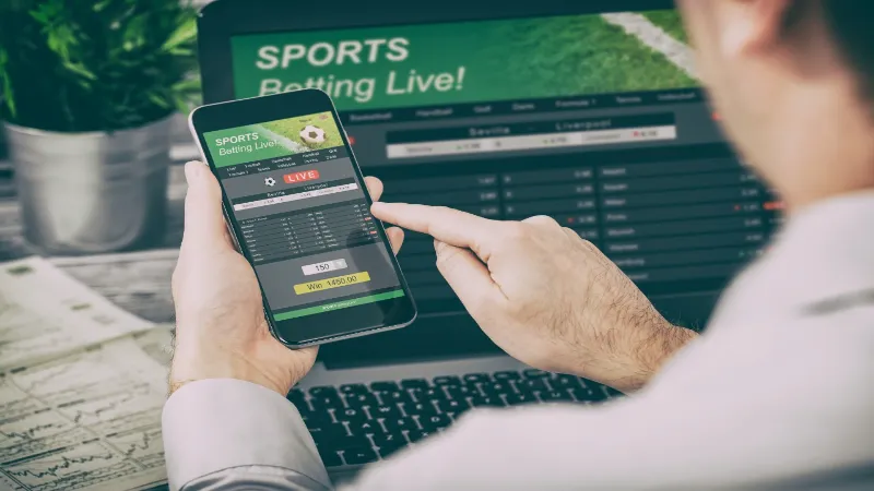 Strategies for Sports Betting on Football